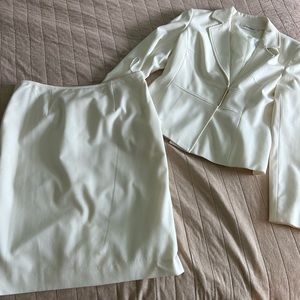 Calvin Klein two piece white skirt suit size 10